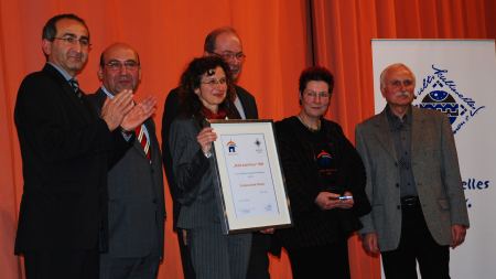 Multi-Kulti-Preisgewinner 2008: Gesamtschule Friedensschule Hamm bei der Preisverleihung mit Kenan Küçük, Karl-Heinz Schimek und Hammer OB Hunsteger-Petermann