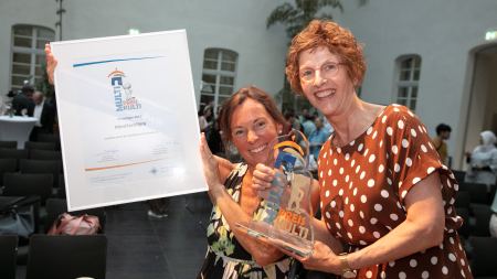 Mechtild Aschoff und Dorothee Kettner mit Auszeichnung