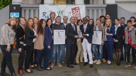 Preisträger 2015: Nelli Foumba Soumaoro Preisträger des Multi-Kulti-Preises 2015: Nelli Foumba Soumaoro vor der Geschäftsstelle des Multikulturellen Forums in Lünen-Süd
