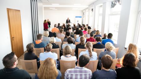 voller Saal voller Saal bei Multi-Kulti-Preisverleihung in Hamm