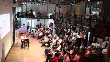 Grußwort Multi-Kulti-Preis 2019 Grußwort zum Multi-Kulti-Preis 2019 von Kenan Küçük im Tanzhaus NRW in Düsseldorf