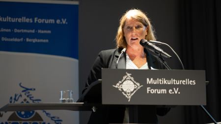 Martina Förster-Teutenberg am Rednerpult
