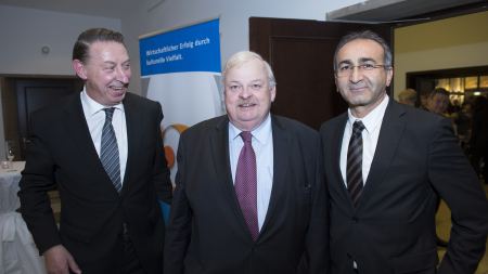 Integrationsminister Guntram Schneider mit MkF-Geschäftsführer Kenan Kücük