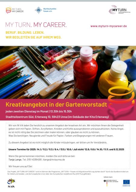Auf einem Tisch liegen viele Buntstifte, Farbtuben und Malzubehör. Darunter der Text: "Kreativangebot in der Gartenvorstadt jeden zweiten Dienstag im Monat | 13.30h bis 15.30h Stadtteilzentrum Süd, Erlenweg 10, 59423 Unna"