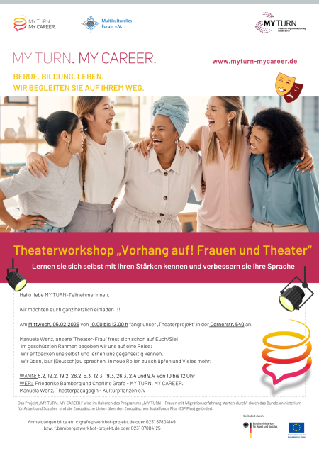 Flyer mit horizontalem Foto: Fünf Frauen liegen sich in den Armen und lächeln sich gegenseitig an. Darunter der Text: "Theaterworkshop - Vorhang auf: Frauen und Theater" sowie Termin- und Anmeldungshinweise