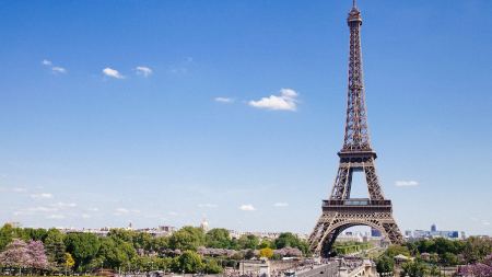 Panoramabild des Eiffelturms in Paris